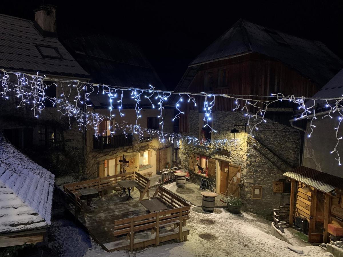 Maison Cluaran เวนอสค์ ภายนอก รูปภาพ